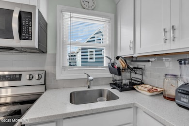 1202 D St unit REAR APT, Belmar, NJ 07719 - photo 6