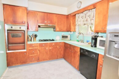 601 wakefield - 11