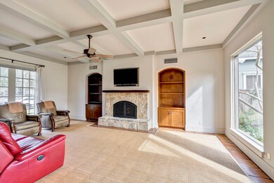744 Oxford St, Houston, TX 77007 - photo 4