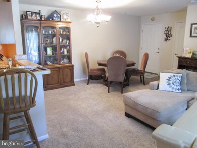 102 Natalie Rd unit 102, Riverside, NJ 08075 - photo 2