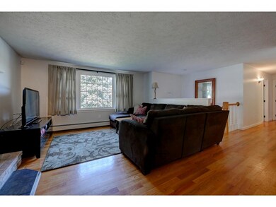 243 Mayflower Dr, Manchester, NH 03104 - photo 5