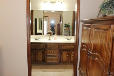 2520 Franciscan Dr, Pensacola, FL 32526 - photo 6