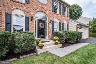 14724 Carona Dr, Silver Spring, MD 20905 - photo 2