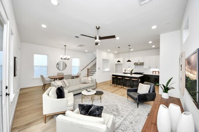 717 Marcella St unit E, Houston, TX 77091 - photo 7