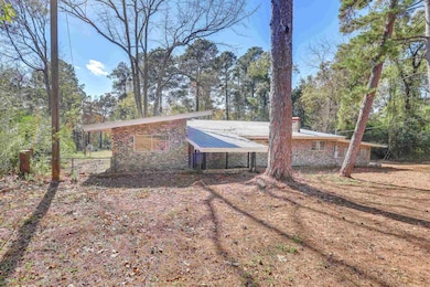 170 Devin St, Jefferson, TX 75657 - photo 3