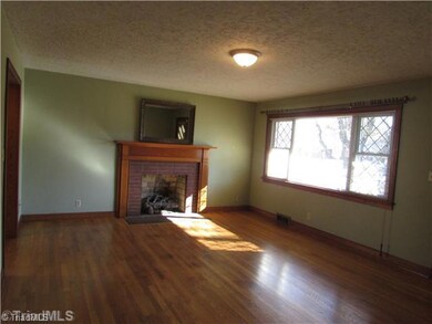 816 Dixon Ave, Asheboro, NC 27203 - photo 4