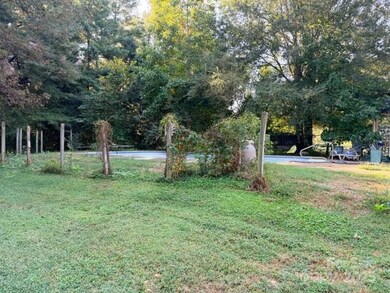 1028 Hay Row Rd, Clover, SC 29710 - photo 6