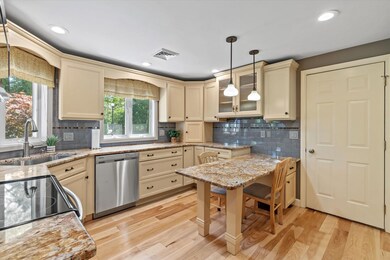 40 Walden Pond Dr, Nashua, NH 03064 - photo 6