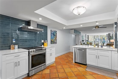 One Laurel Place Condominiums unit 212, Tampa, FL 33602 - photo 2