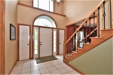 350 Walnut Ridge Trail, Aurora, OH 44202 - photo 2