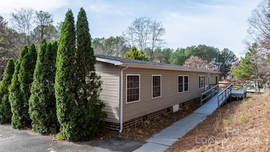 5499 Pembrooke Dr, Granite Falls, NC 28630 - photo 7