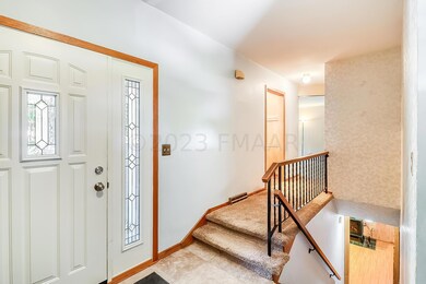 2831 Elm St N, Fargo, ND 58102 - photo 4