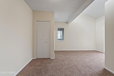 06-Dining Area