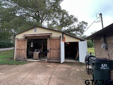 11247 Timber Creek Cir, Tyler, TX 75707 - photo 7