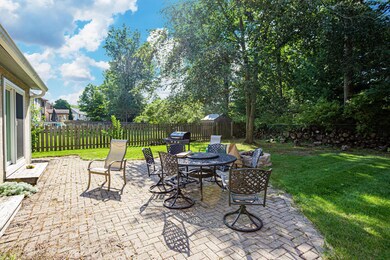 711 Deer Run Dr. 43230_009