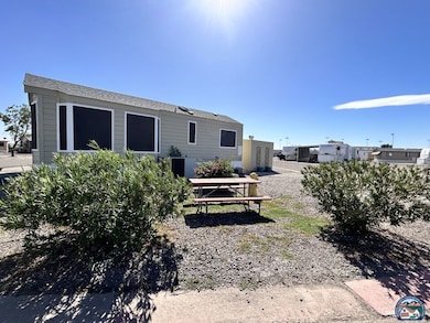 1716 Sunbeam Lake Dr, El Centro, CA 92243 - photo 2