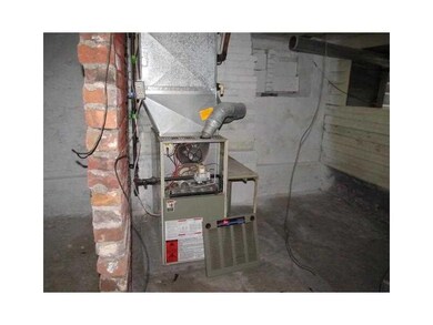 221 N 2nd St, West Newton, PA 15089 - photo 5