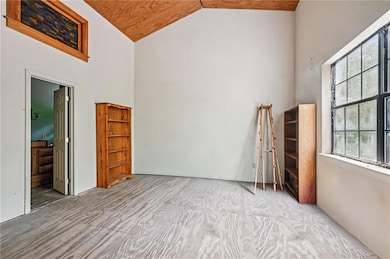 Upstairs Bedroom 2