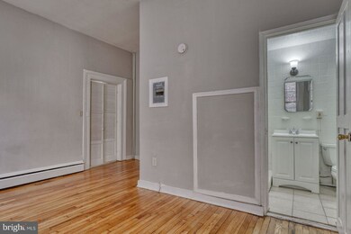 218 W Monument St unit 1B, Baltimore, MD 21201 - photo 7