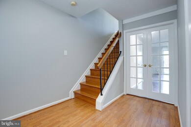 13926 Big Yankee Ln, Centreville, VA 20121 - photo 4