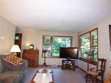 Living Room. Light and bright with new carpeting i