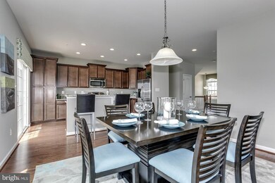 8528 Crooked Tree Ln, Laurel, MD 20724 - photo 7