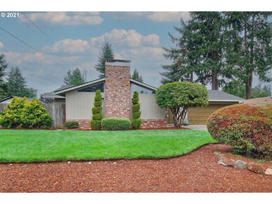 1005 N Lupine Ct, Canby, OR 97013 - photo 2