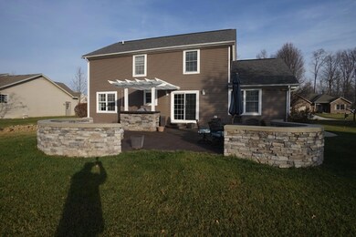 321 Woodside Ct, Batesville, IN 47006 - photo 2