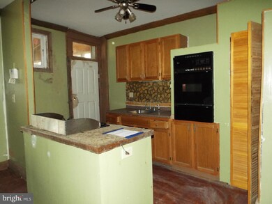 5215 Ivanhoe Ave, Baltimore, MD 21212 - photo 6