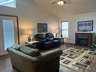 3320 SW Lajolla Rd, Topeka, KS 66614 - photo 7