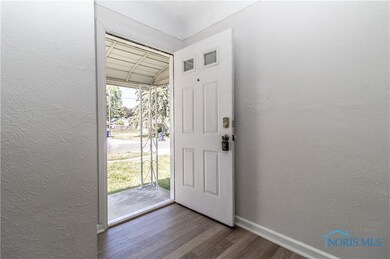 910 Moran Ave, Toledo, OH 43607 - photo 4