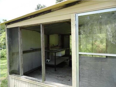 711 NW 4th St unit West, Carrabelle, FL 32322 - photo 5