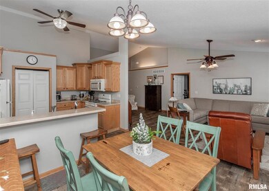 5430 Northwest Cir, Davenport, IA 52806 - photo 7