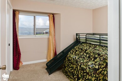 [photo 2246698] Bedroom 1