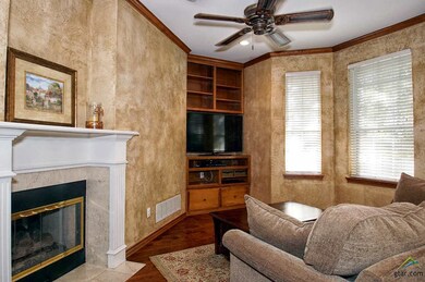 4917 Hallye Ln, Tyler, TX 75703 - photo 4