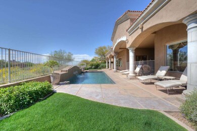 030_Pool-Patio