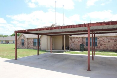 121 Sunburst Ct, Weatherford, TX 76087 - photo 4