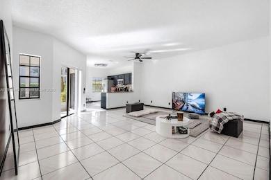 6641 Via Regina unit 50, Boca Raton, FL 33433 - photo 3