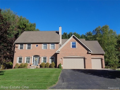 7155 Campbell Mills Ct, Brighton, MI 48116 - photo 2