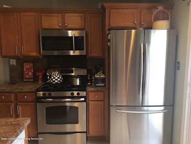 69 Beresford Ave, Staten Island, NY 10314 - photo 5