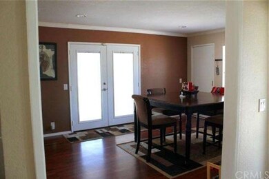 formal dining.