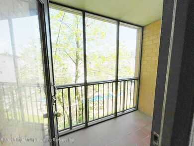 Chestnut Hill at Essex Park unit 3C, Staten Island, NY 10314 - photo 5