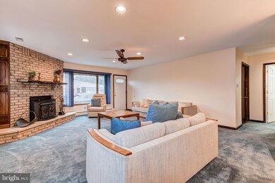 17 Naomi Ln, Chalfont, PA 18914 - photo 4