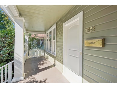 3923 SE Main St, Portland, OR 97214 - photo 3