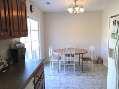 110 Garden Dr, Shelbyville, TN 37160 - photo 5