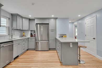 10 Spring Rd unit 10, Arlington, MA 02476 - photo 2