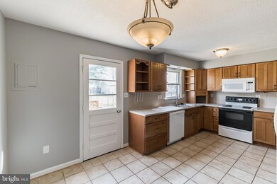 705 W 13th St, Front Royal, VA 22630 - photo 5