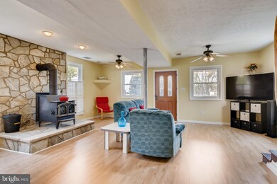 200 Klee Mill Rd, Sykesville, MD 21784 - photo 7