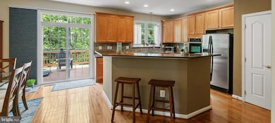 9756 Corbett Cir, Manassas Park, VA 20111 - photo 6