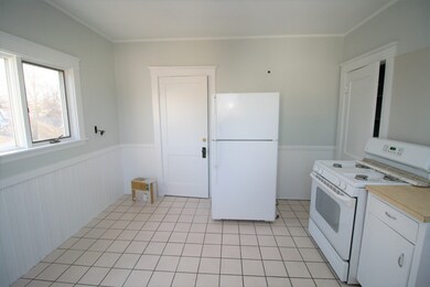 46 Orne St unit 2, Salem, MA 01970 - photo 2